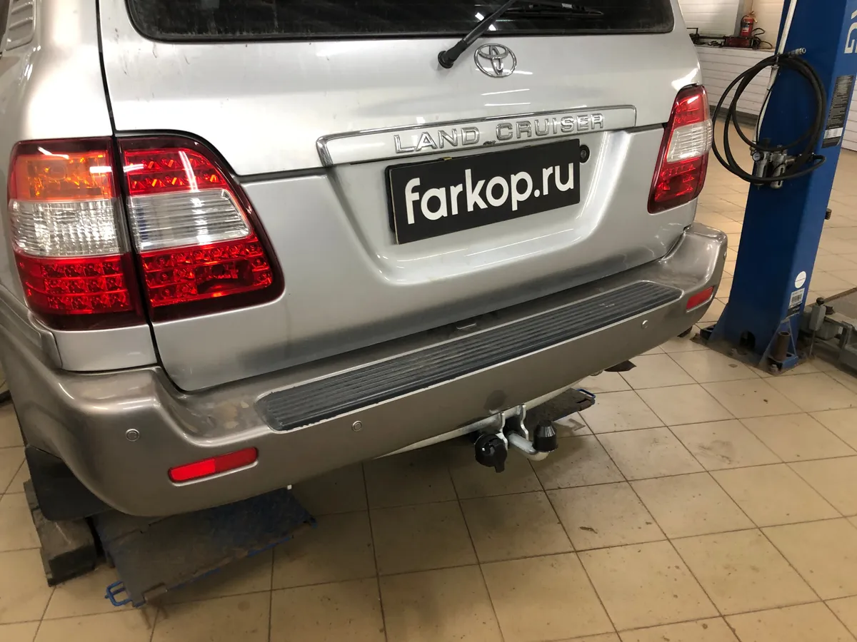 Фаркоп Galia для Toyota Land Cruiser J100 VX 1998-2008 T050A в Иркутск Фаркоп Galia для Toyota Land Cruiser J100 VX 1998-2008 T050A в Иркутск