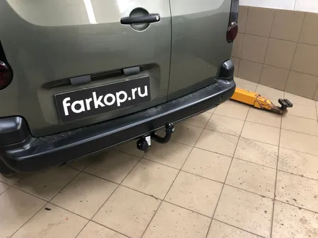 Фаркоп Oris для Peugeot Partner 2008-, (L1, L2) 2556-A в Иркутск
