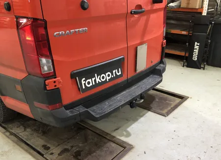 Фаркоп Galia для Volkswagen Crafter 2017-, (для а/м со ступенькой, одинарные колеса сзади)  V085A в Иркутск