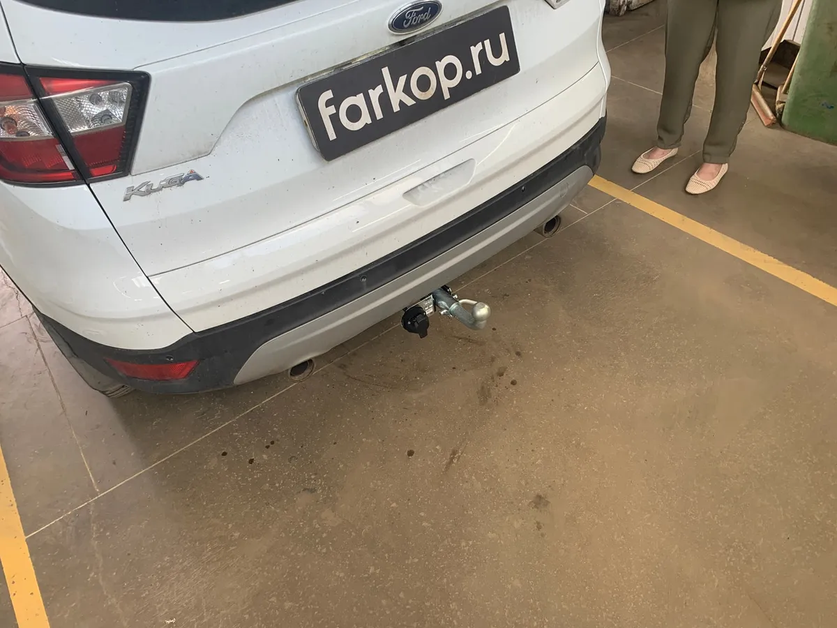 Фаркоп Лидер Плюс для Ford Kuga 2013-2019 F120-BA в Иркутск Фаркоп Лидер Плюс для Ford Kuga 2013-2019 F120-BA в Иркутск