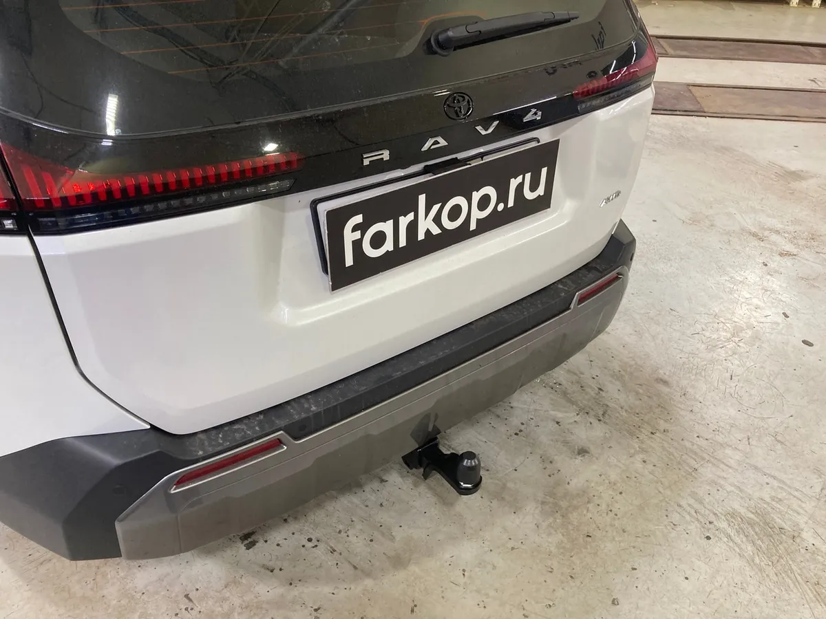 Фаркоп Berg для Toyota RAV4 2025- F.5717.002 в Иркутск