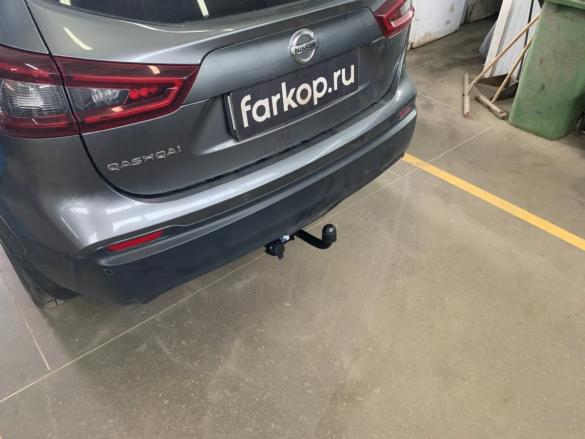Фаркоп Berg для Nissan Qashqai 2013-2024 F.4111.001 в Иркутск Фаркоп Berg для Nissan Qashqai 2013-2024 F.4111.001 в Иркутск