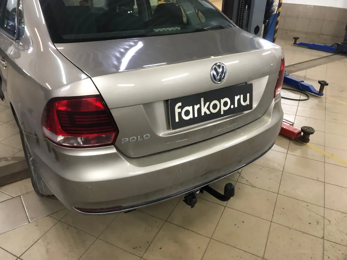 Фаркоп Berg для Volkswagen Polo 2010-2020 F.5112.001 в Иркутск