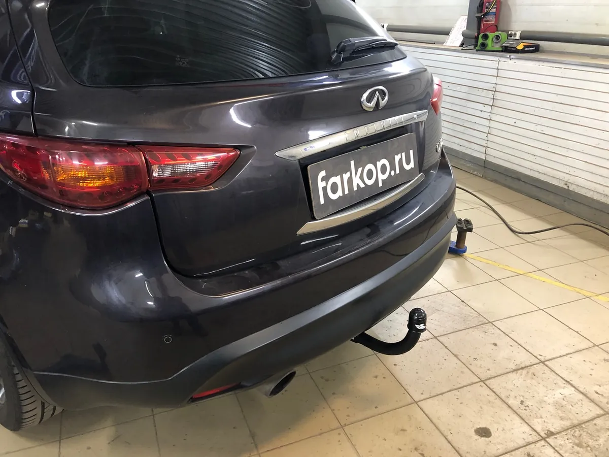 Фаркоп Steinhof для Infiniti QX70 2013-2017 I-027 в Иркутск