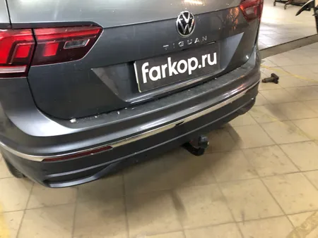 Фаркоп Galia для Volkswagen Tiguan 2017- V069V в Иркутск