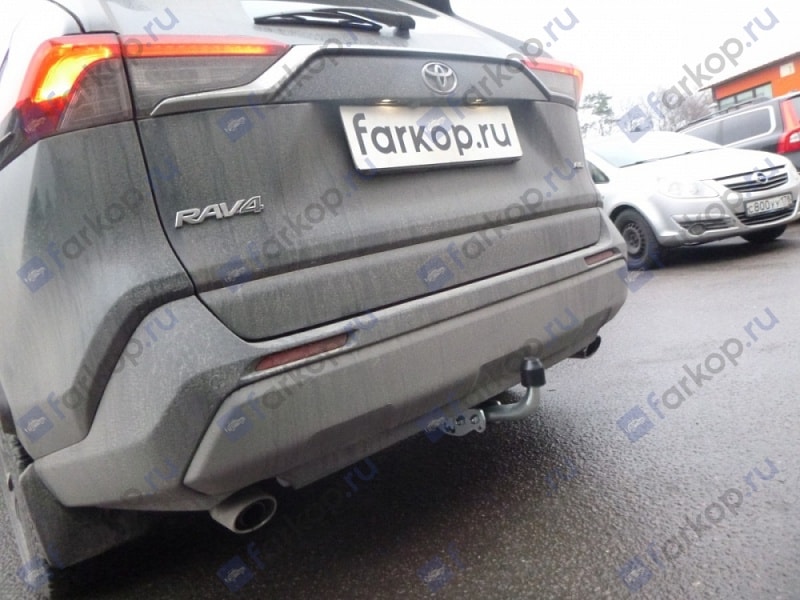 Установили фаркоп на Toyota RAV 4 2019 г.в.