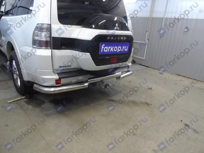 Установлен фаркоп Galia на Mitsubishi Pajero 4