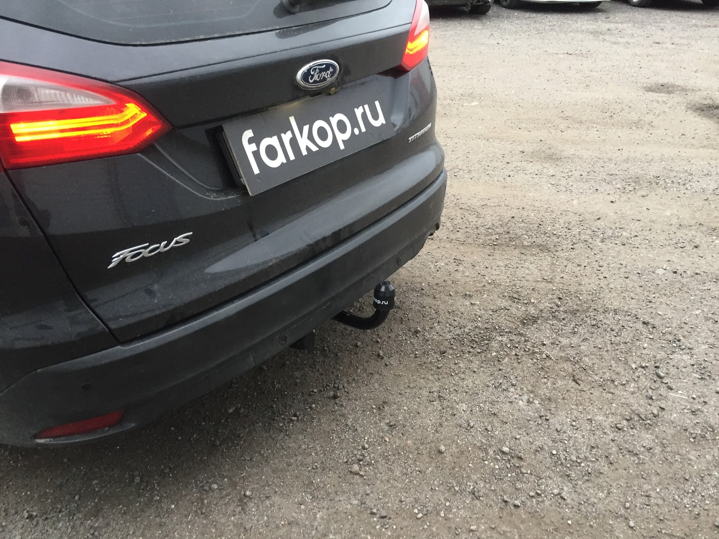 Установили фаркоп Лидер Плюс для Ford Focus (универсал) 2014 г. Установили фаркоп Лидер Плюс для Ford Focus (универсал) 2014 г.