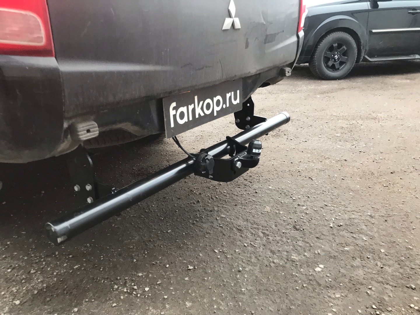 Установить фаркоп Brink для Mitsubishi L200 2017 г.