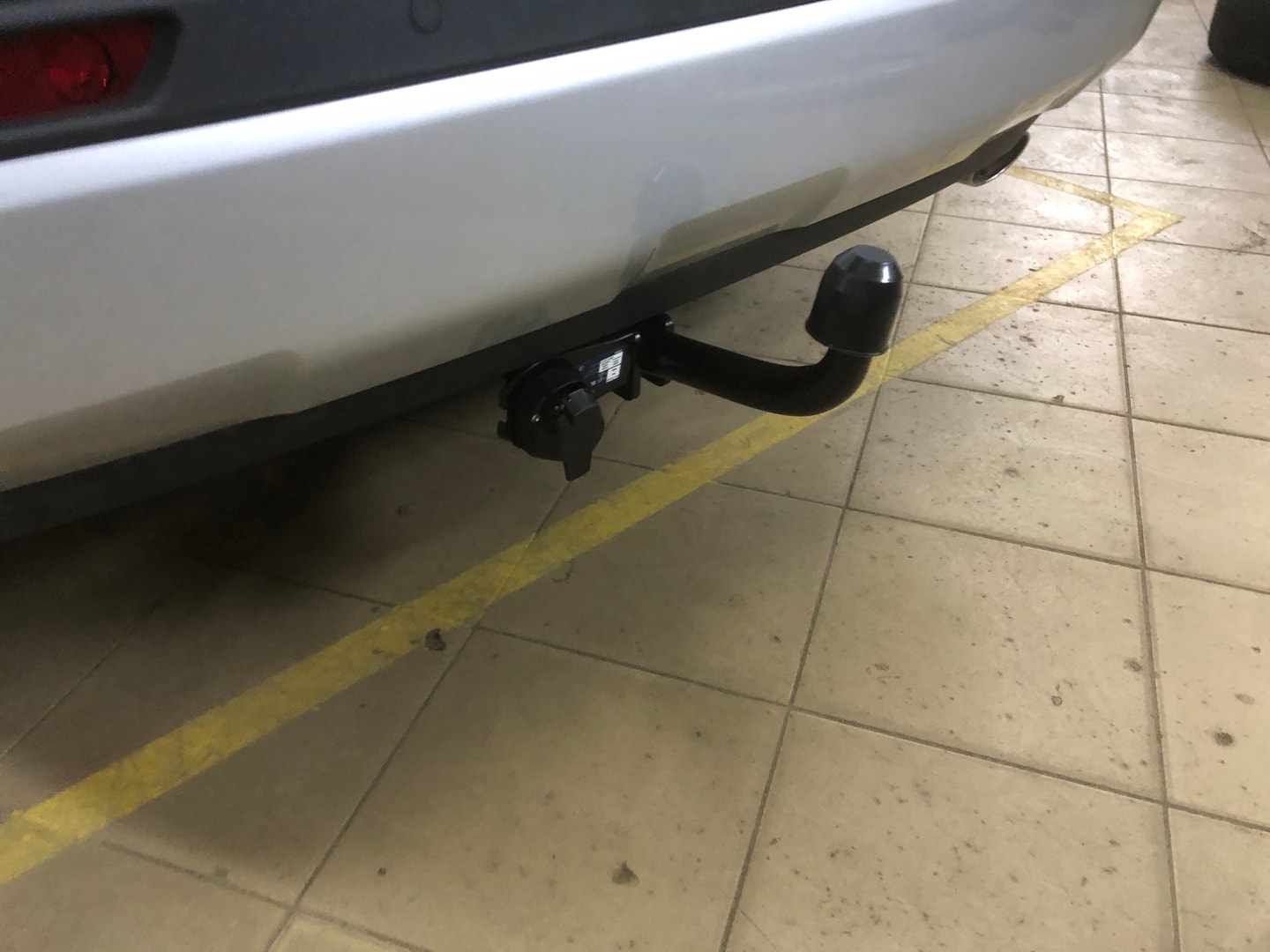 Установили фаркоп Berg для Toyota RAV4 2019-2026 г. в. Установили фаркоп Berg для Toyota RAV4 2019-2026 г. в.